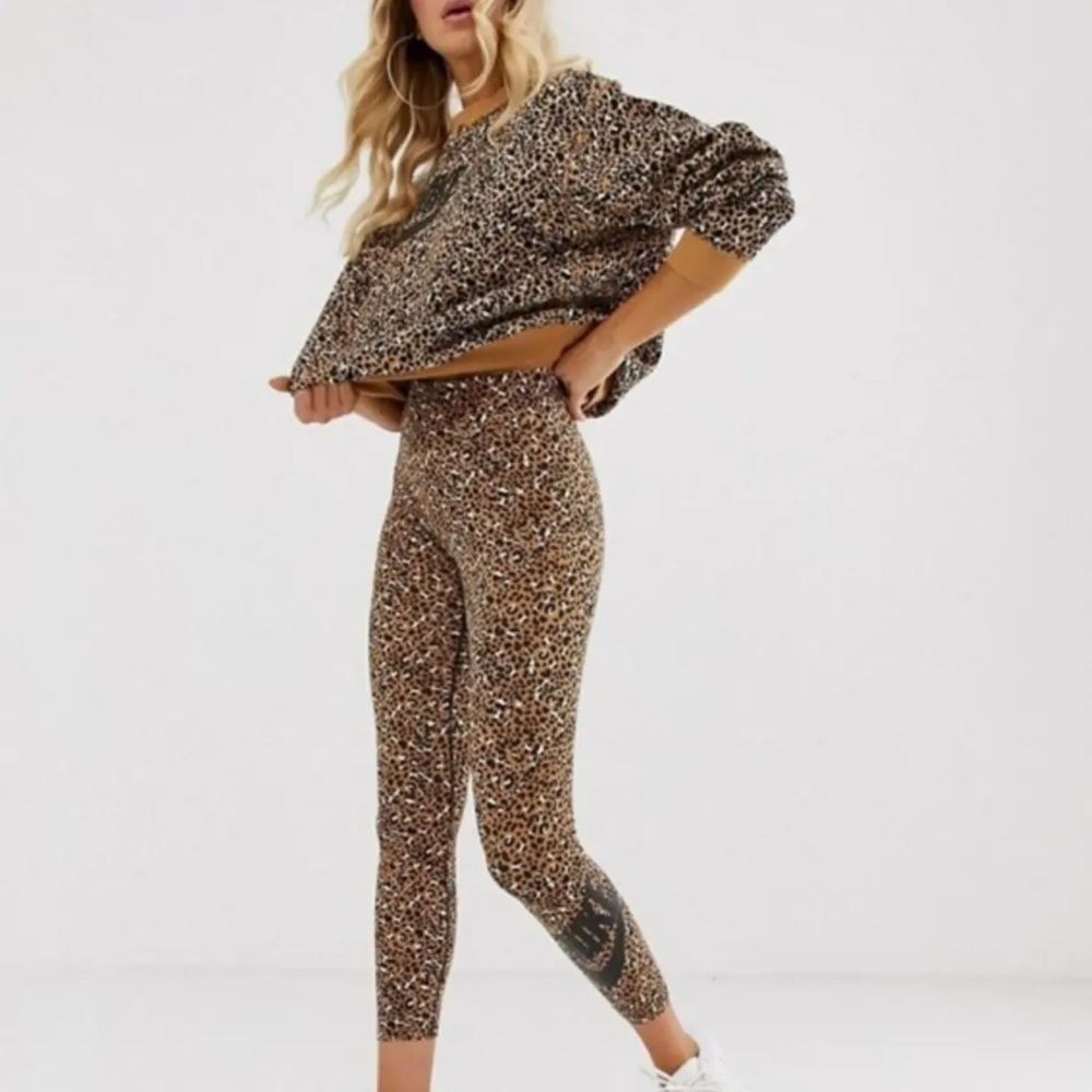 Nike Leopard animal print leggings Orange black